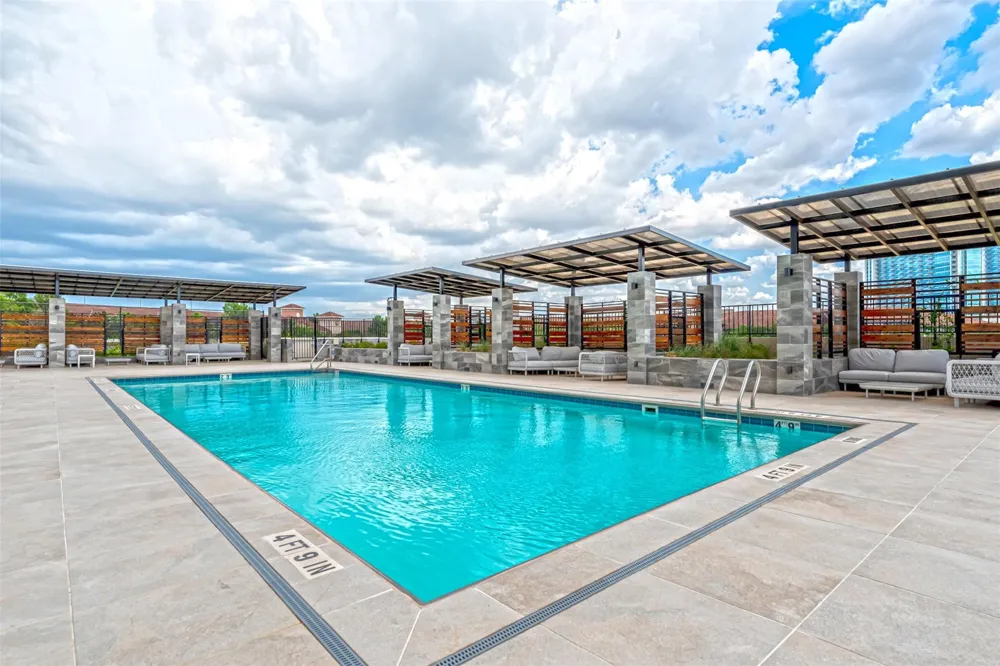 1701 Hermann Drive #34L Houston, TX 77004