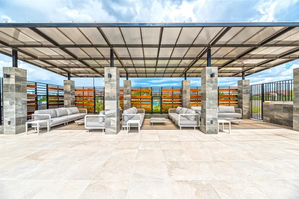 1701 Hermann Drive #34L Houston, TX 77004