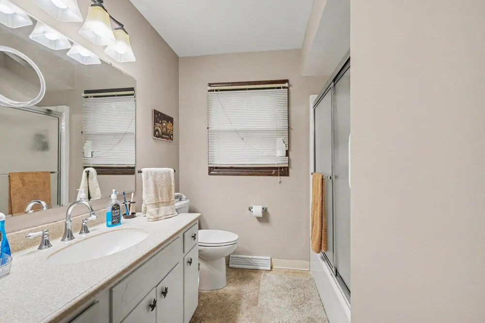 3907 Mohawk Avenue SW Grandville, MI 49418
