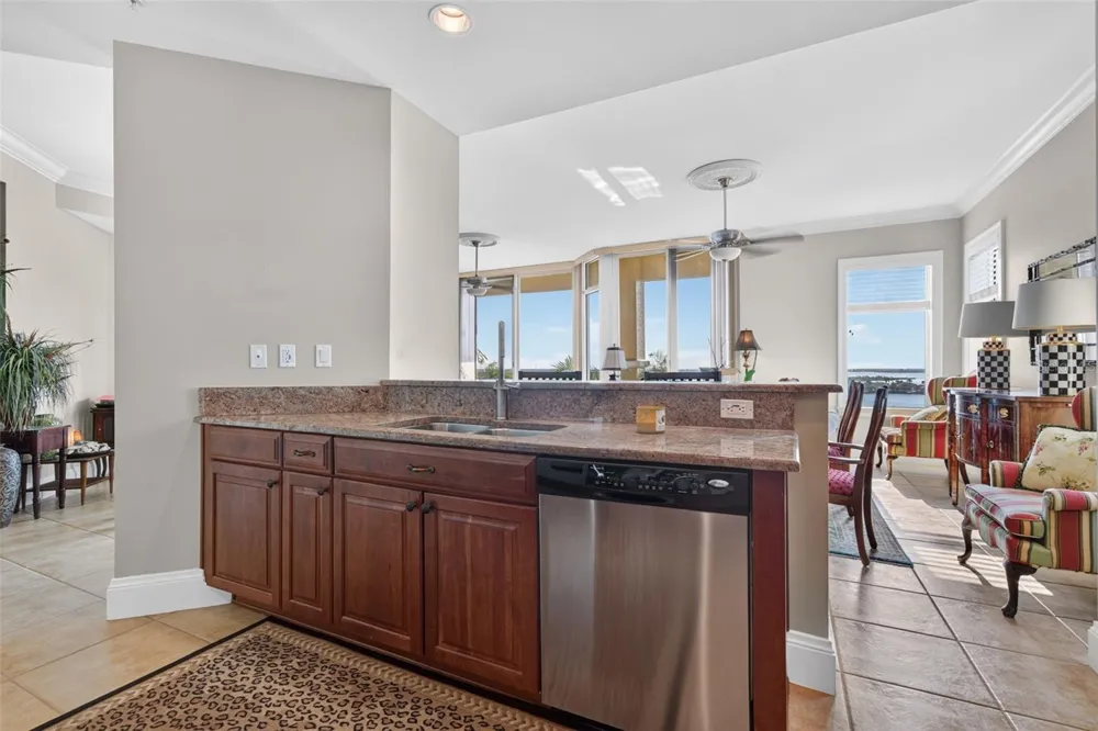 130 RIVIERA DUNES WAY #703 Palmetto, FL 34221