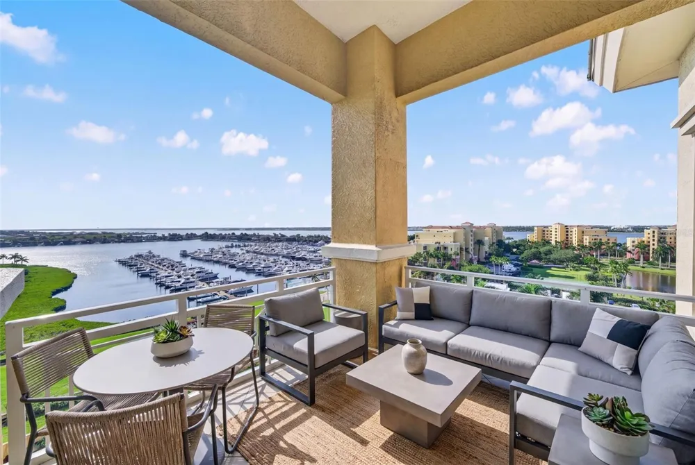 130 RIVIERA DUNES WAY #703 Palmetto, FL 34221