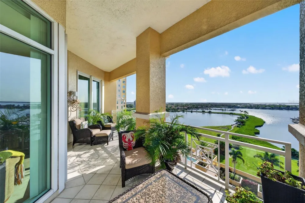 130 RIVIERA DUNES WAY #703 Palmetto, FL 34221