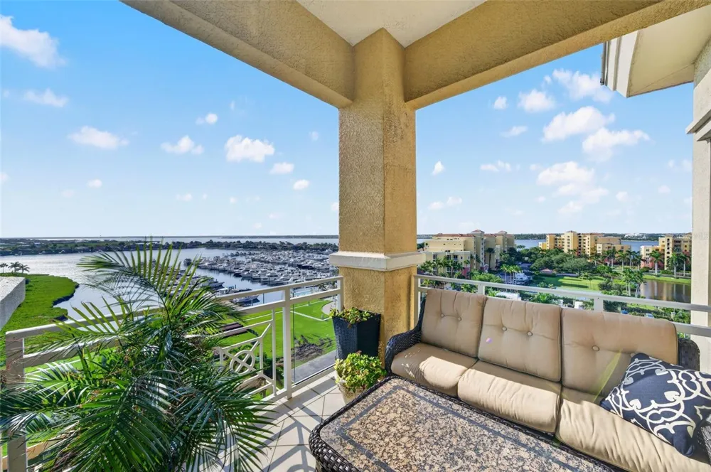 130 RIVIERA DUNES WAY #703 Palmetto, FL 34221