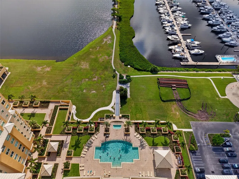 130 RIVIERA DUNES WAY #703 Palmetto, FL 34221