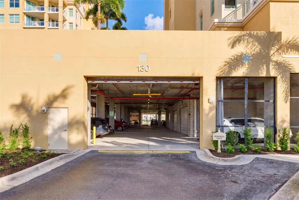 130 RIVIERA DUNES WAY #703 Palmetto, FL 34221