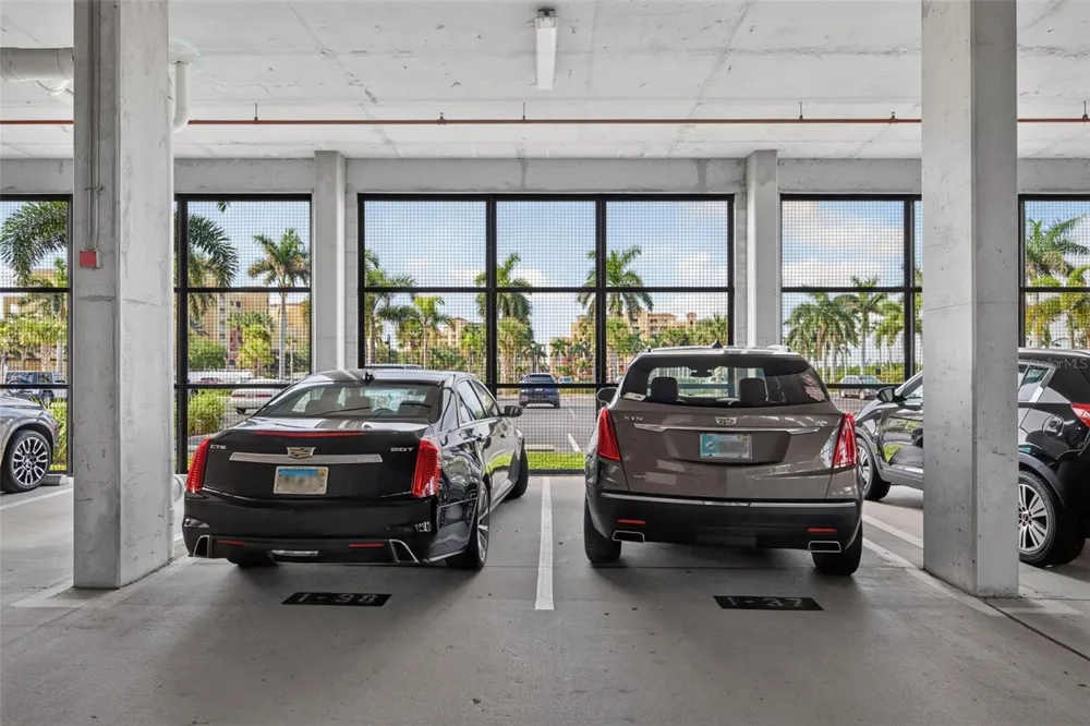 130 RIVIERA DUNES WAY #703 Palmetto, FL 34221