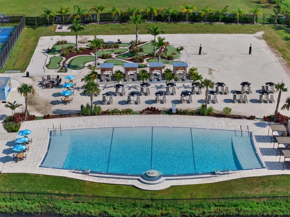 130 RIVIERA DUNES WAY #703 Palmetto, FL 34221