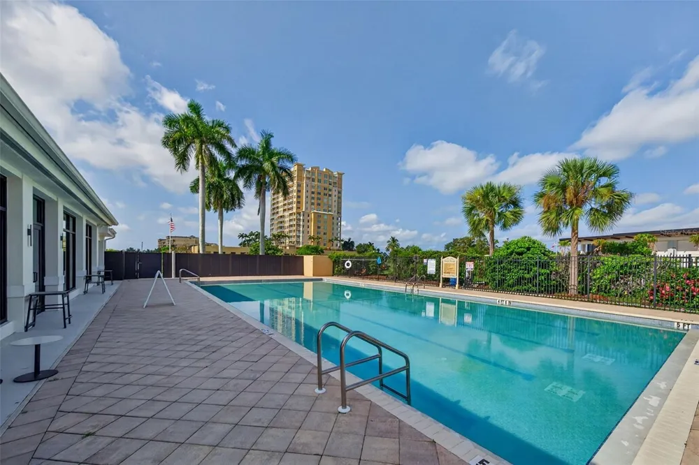 130 RIVIERA DUNES WAY #703 Palmetto, FL 34221