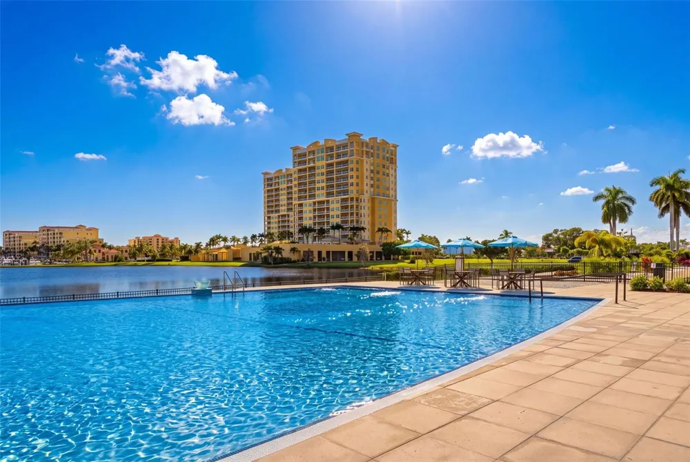 130 RIVIERA DUNES WAY #703 Palmetto, FL 34221