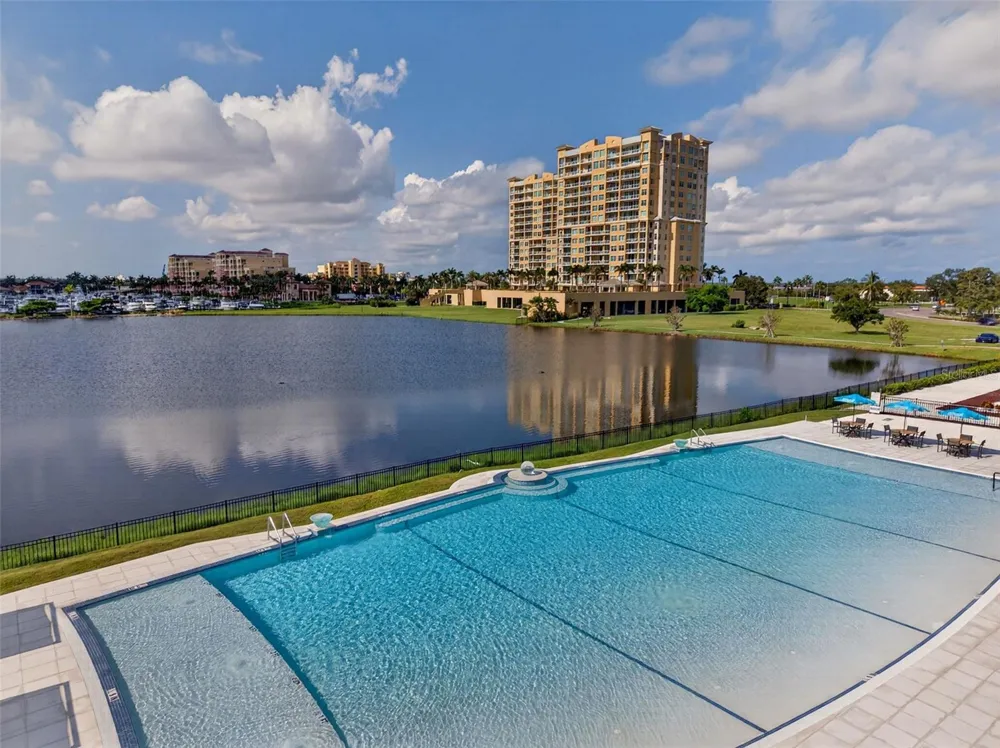 130 RIVIERA DUNES WAY #703 Palmetto, FL 34221