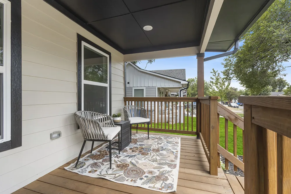 920 S Montreal Avenue Dallas, TX 75208