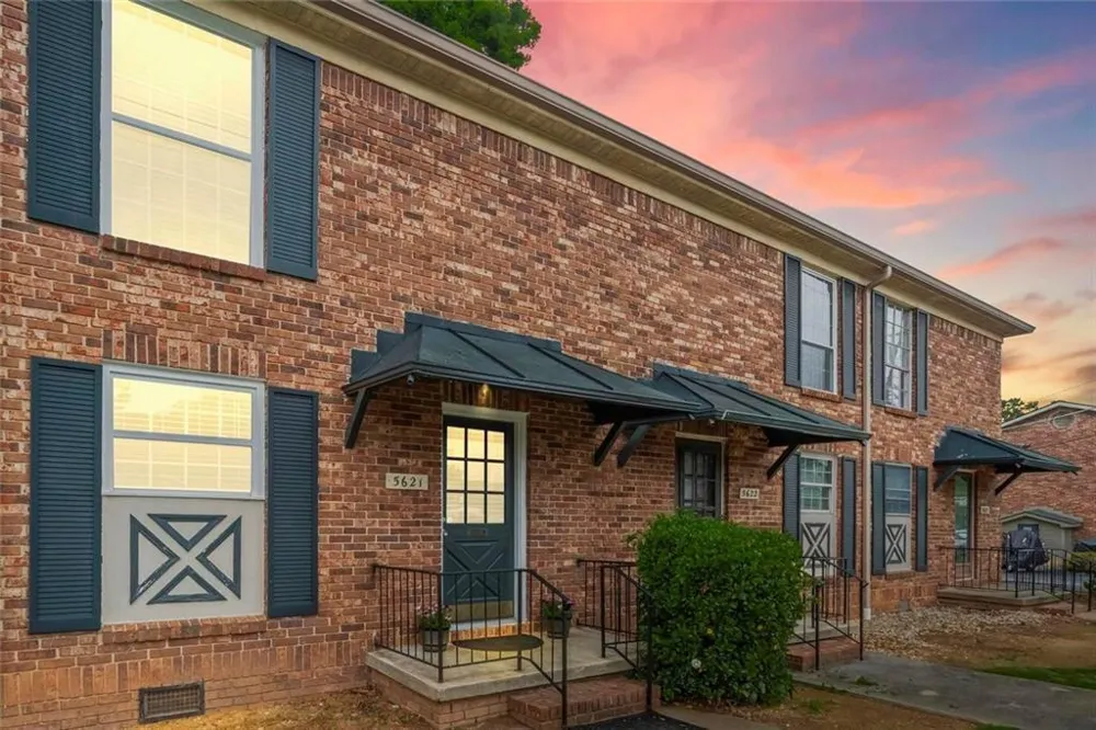 5621 Kingsport Drive NE Sandy Springs, GA 30342