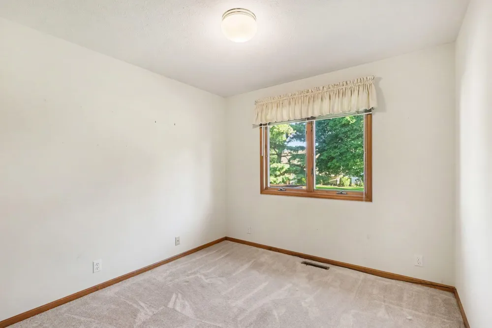 901 Creekridge Drive Holland, MI 49423