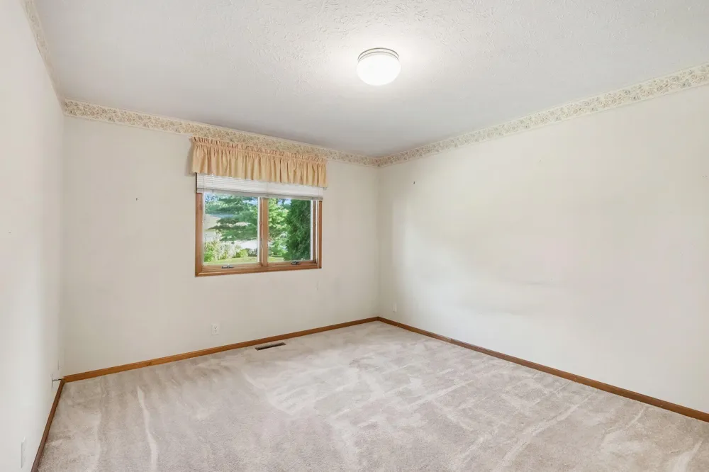 901 Creekridge Drive Holland, MI 49423