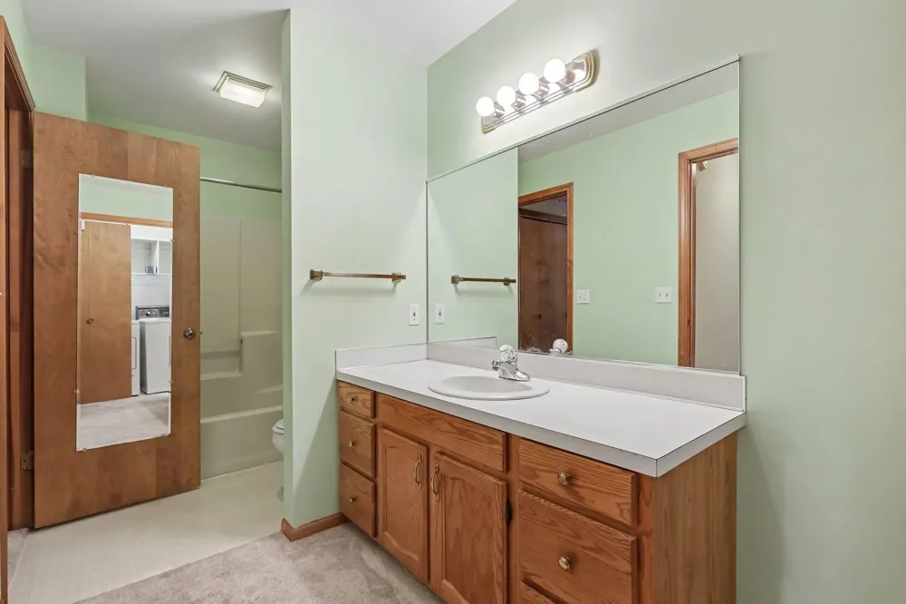 901 Creekridge Drive Holland, MI 49423