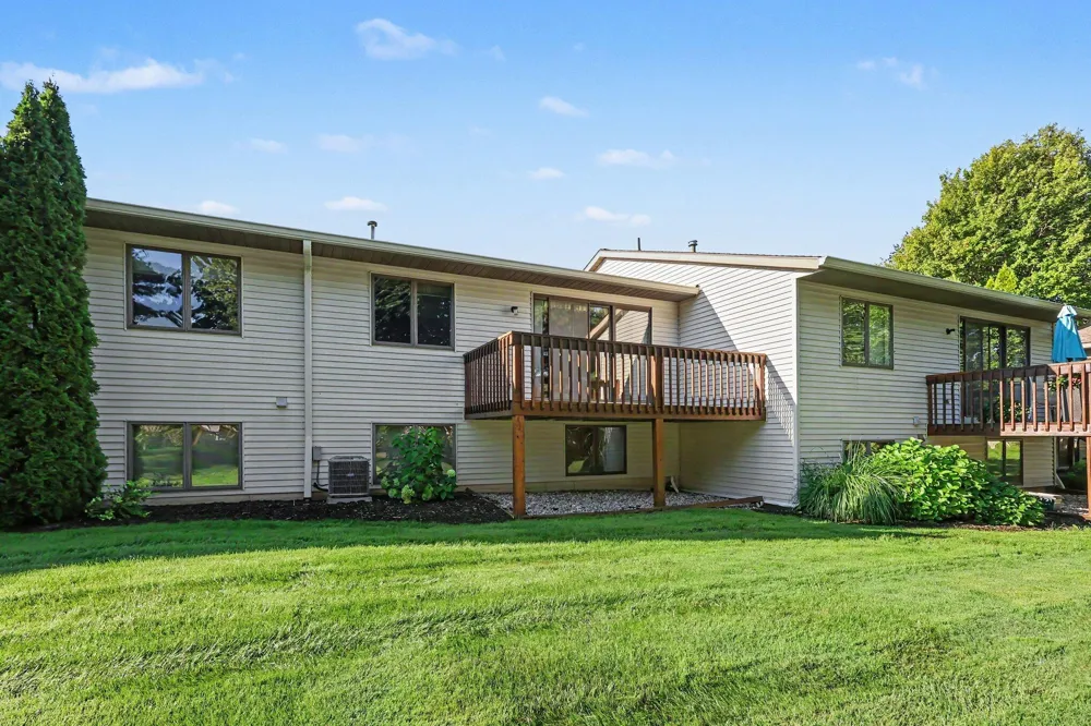 901 Creekridge Drive Holland, MI 49423