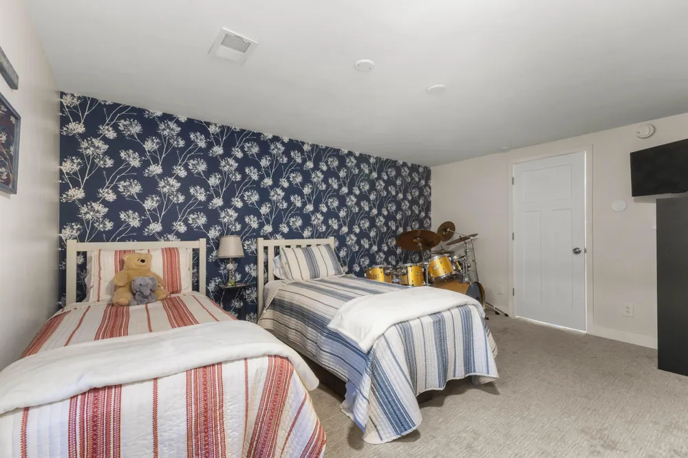 555 Gidley Circle #F Grand Haven City, MI 49417