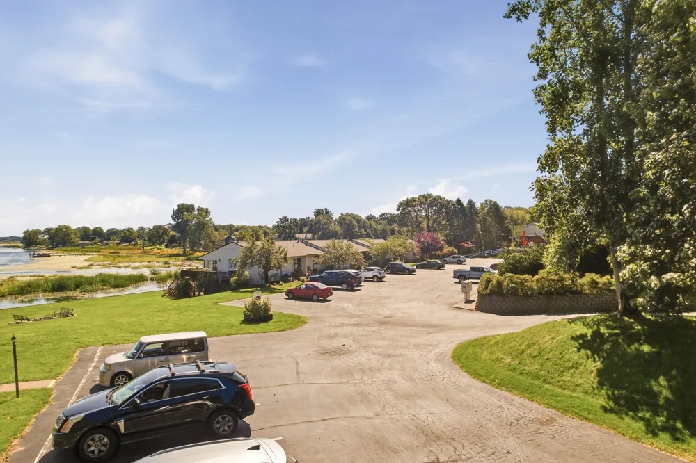 555 Gidley Circle #F Grand Haven City, MI 49417
