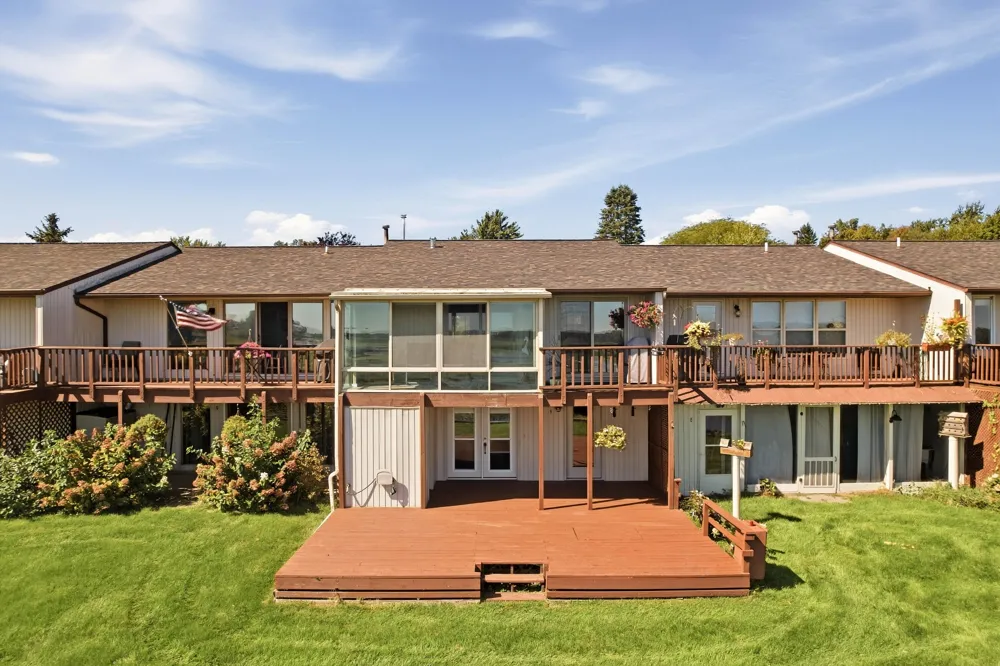 555 Gidley Circle #F Grand Haven City, MI 49417