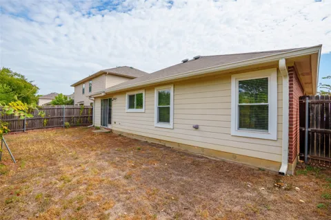 2748 Maegen Circle