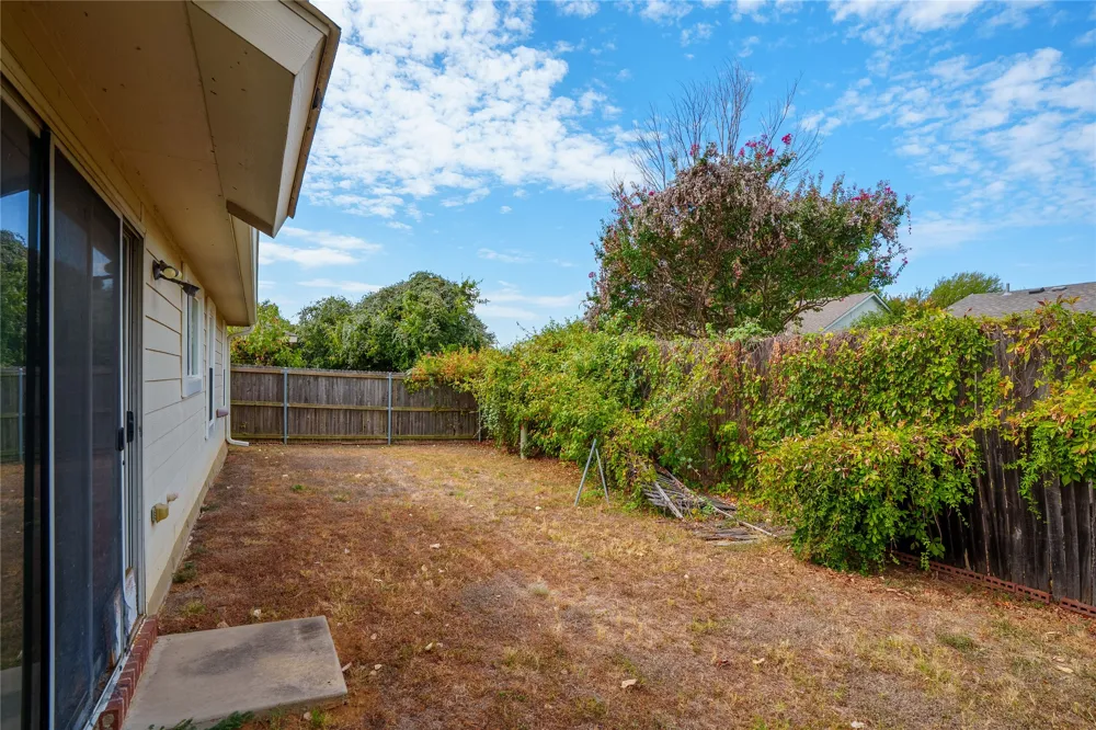 2748 Maegen Circle Fort Worth, TX 76112