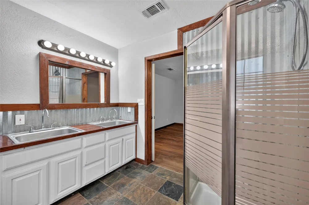 600 Jefferson Avenue Princeton, TX 75407