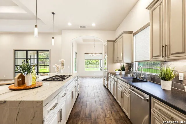 2447 WALLABY CIR New Braunfels, TX 78132
