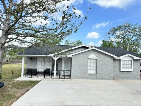 201 S 5th Street