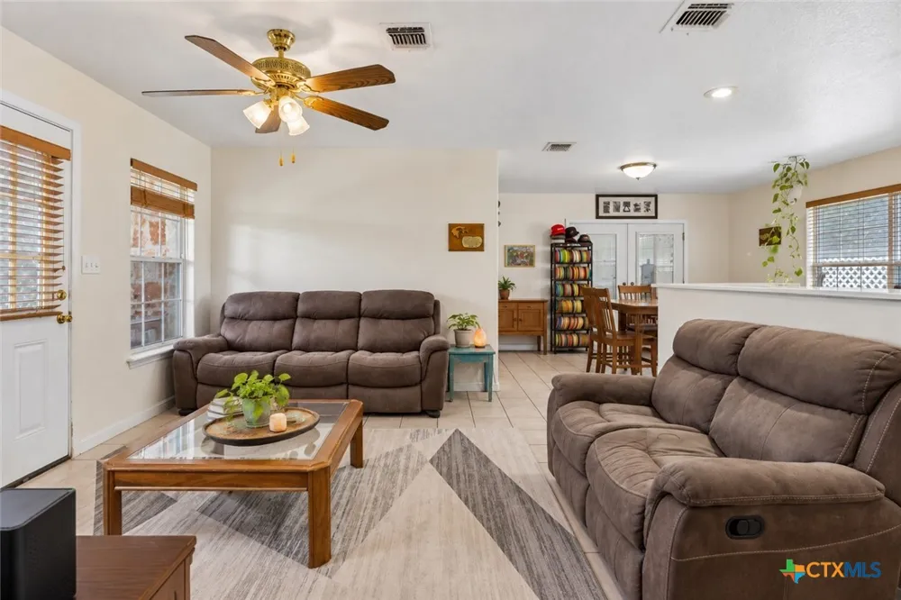 1157 Lasso Loop Loop Canyon Lake, TX 78133
