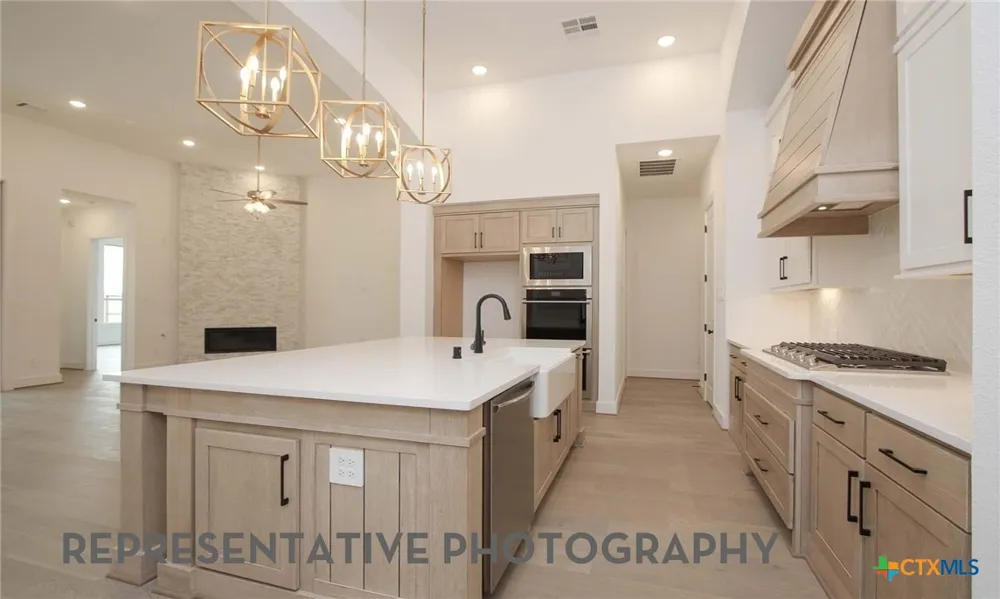 1823 Haecker View New Braunfels, TX 78132
