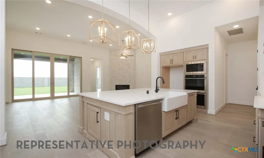 1823 Haecker View New Braunfels, TX 78132