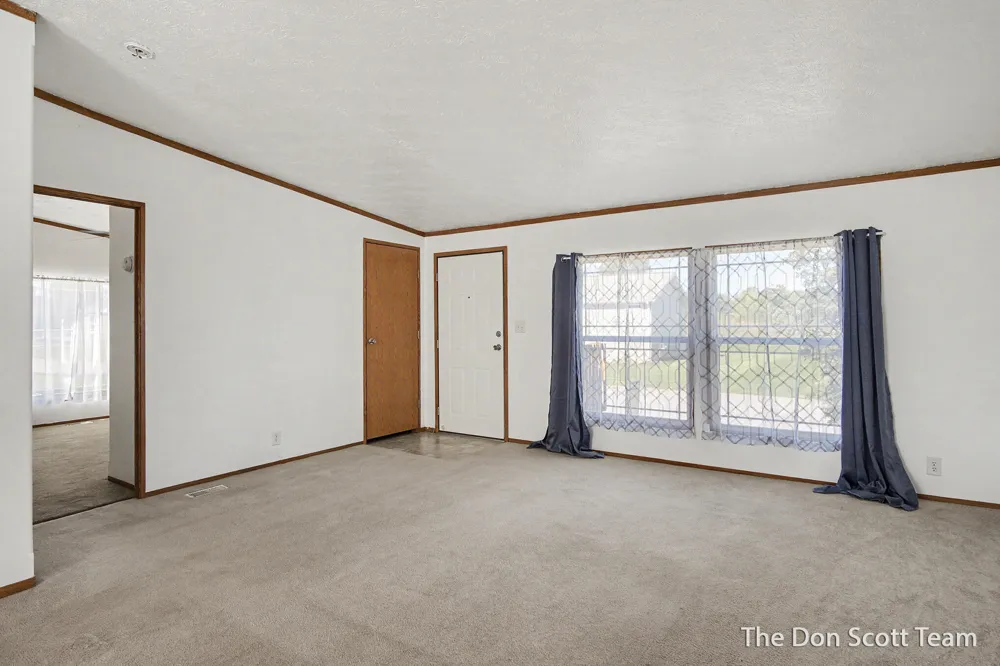 3660 Lilyfield Drive Cedar Springs, MI 49319