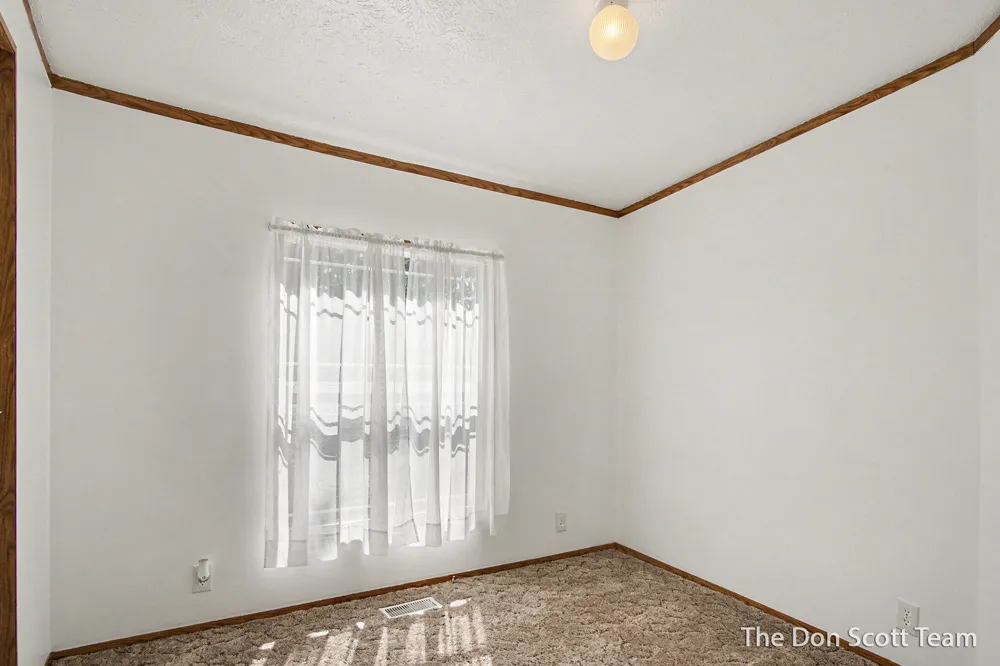 3660 Lilyfield Drive Cedar Springs, MI 49319