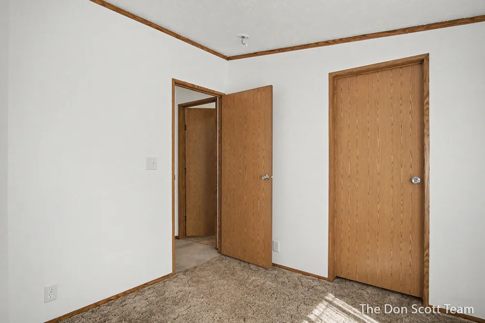 3660 Lilyfield Drive Cedar Springs, MI 49319