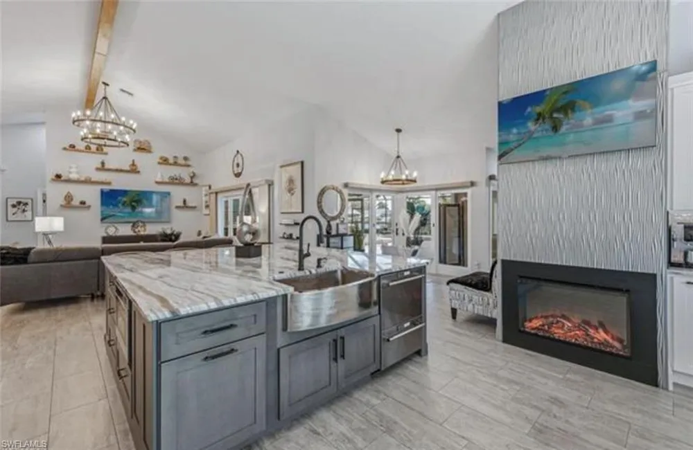 123 Newport Drive Naples, FL 34114
