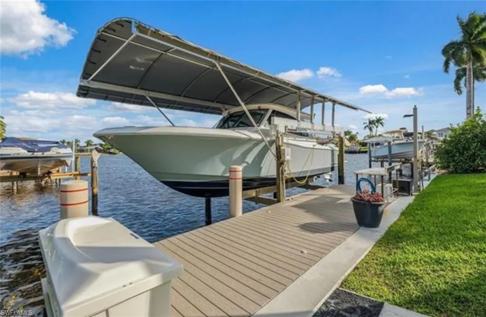 123 Newport Drive Naples, FL 34114
