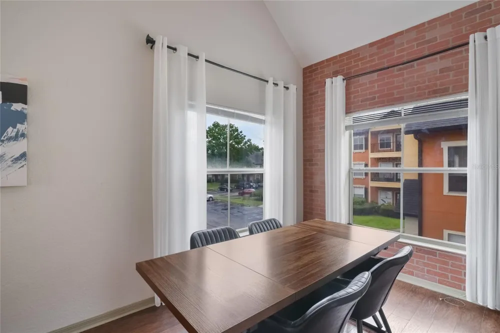 6001 WESTGATE DRIVE #2124 Orlando, FL 32835