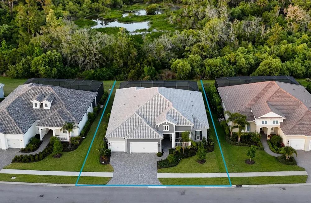 2566 PARADISE PLUM DRIVE Sarasota, FL 34240