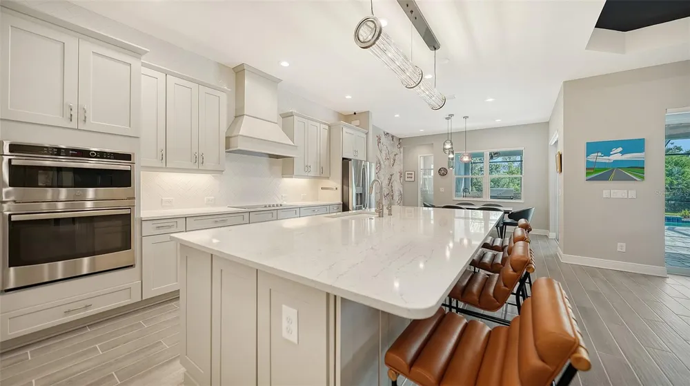 2566 PARADISE PLUM DRIVE Sarasota, FL 34240