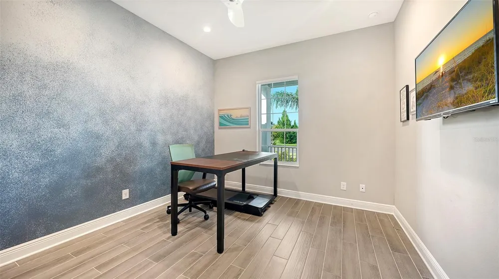 2566 PARADISE PLUM DRIVE Sarasota, FL 34240