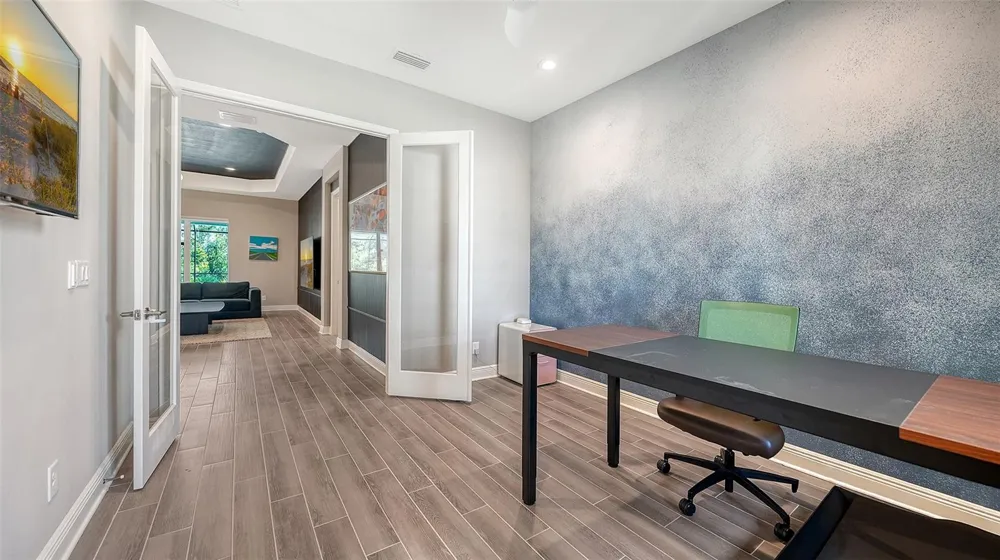 2566 PARADISE PLUM DRIVE Sarasota, FL 34240