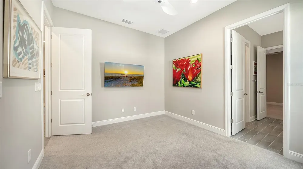 2566 PARADISE PLUM DRIVE Sarasota, FL 34240