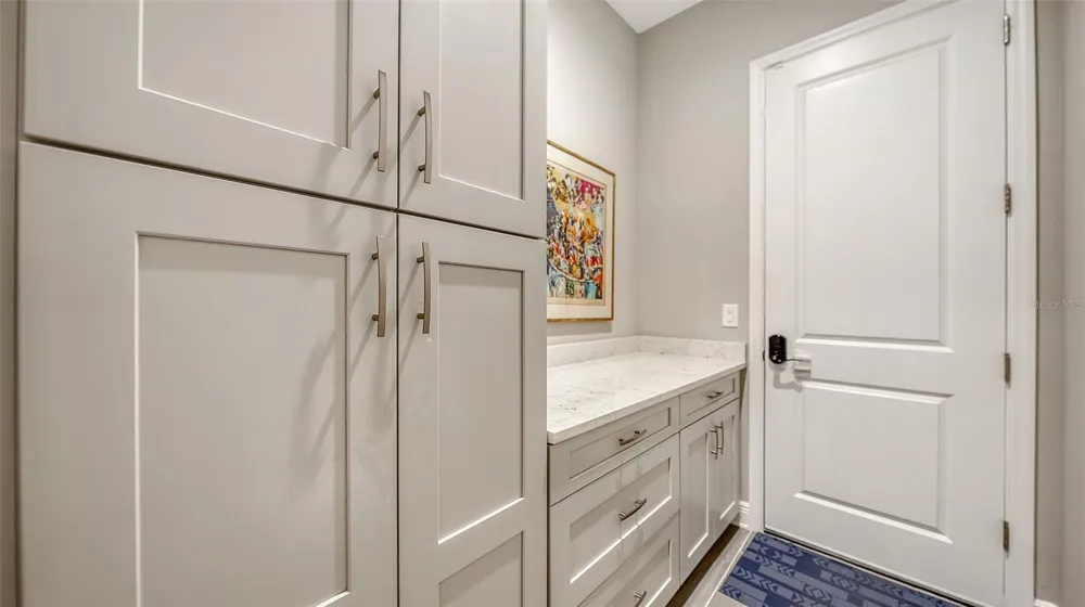 2566 PARADISE PLUM DRIVE Sarasota, FL 34240
