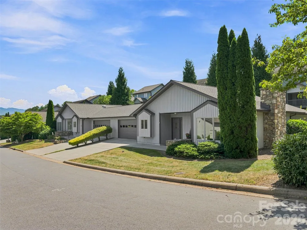 403 Kyfields Drive Weaverville, NC 28787