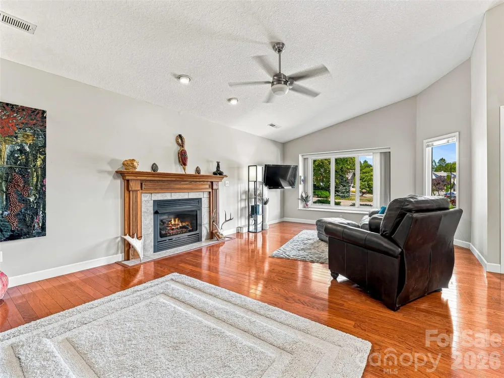 403 Kyfields Drive Weaverville, NC 28787