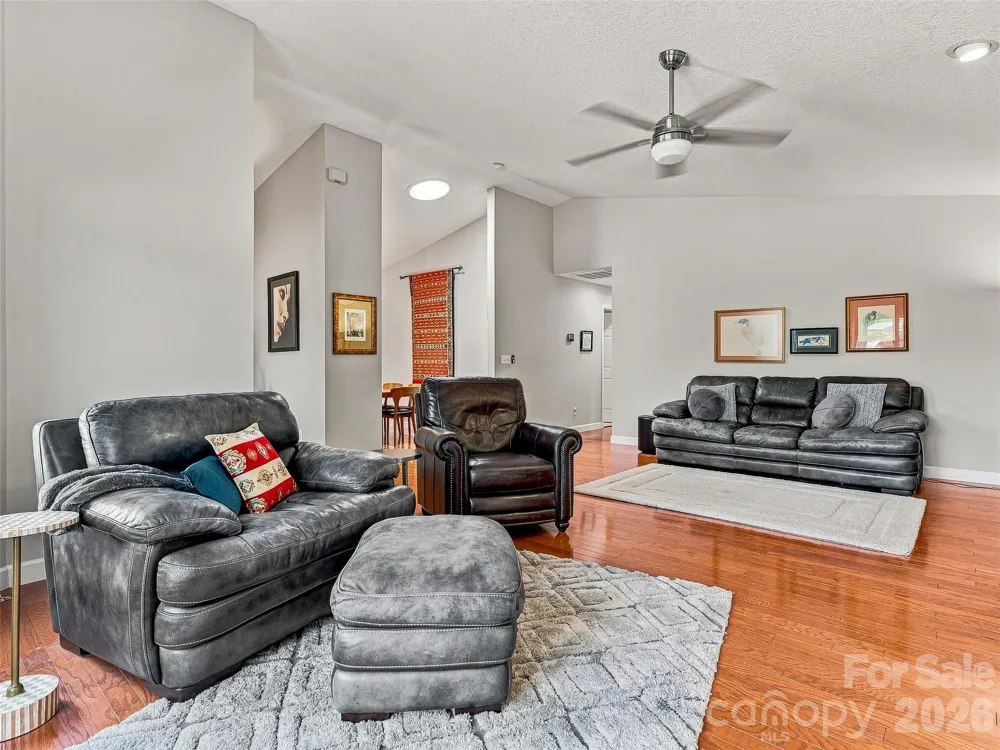 403 Kyfields Drive Weaverville, NC 28787
