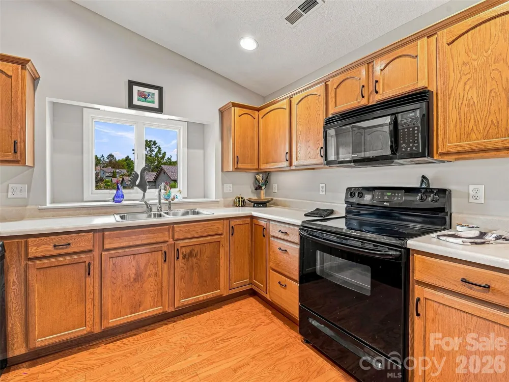 403 Kyfields Drive Weaverville, NC 28787