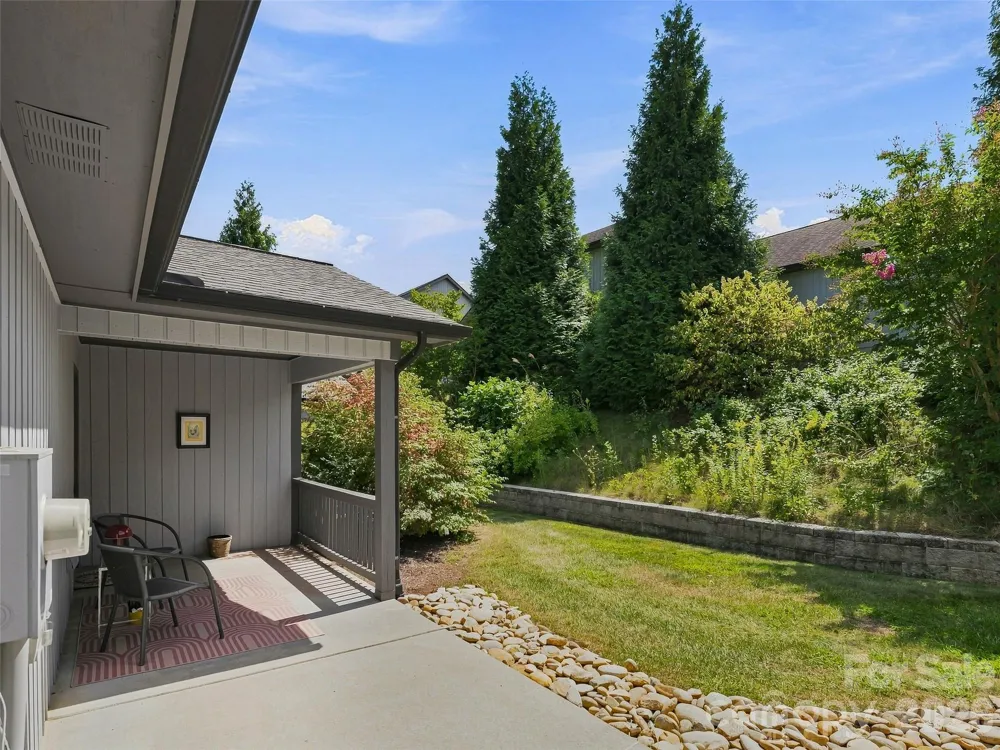 403 Kyfields Drive Weaverville, NC 28787