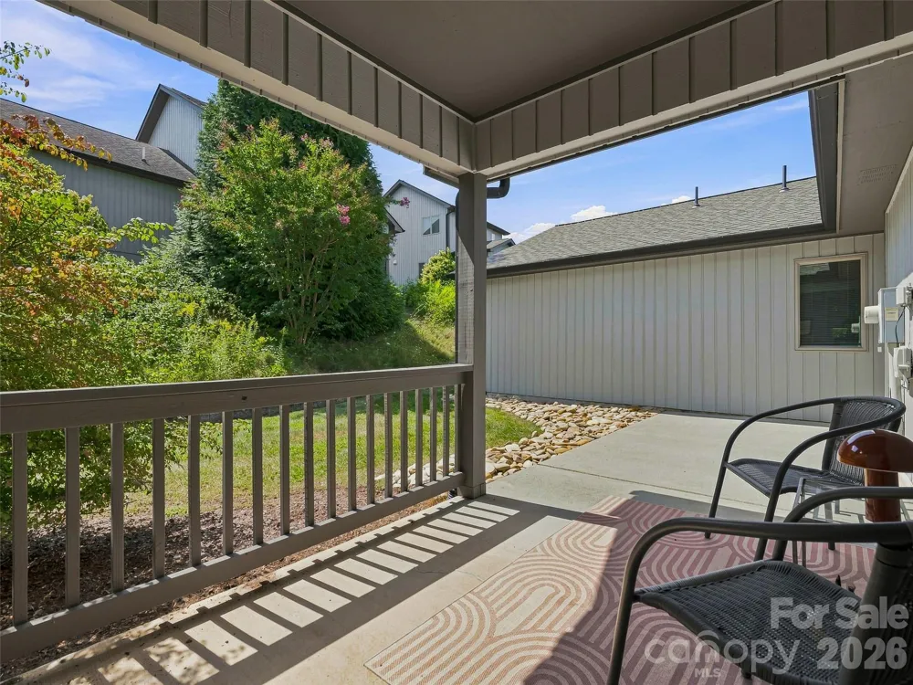 403 Kyfields Drive Weaverville, NC 28787