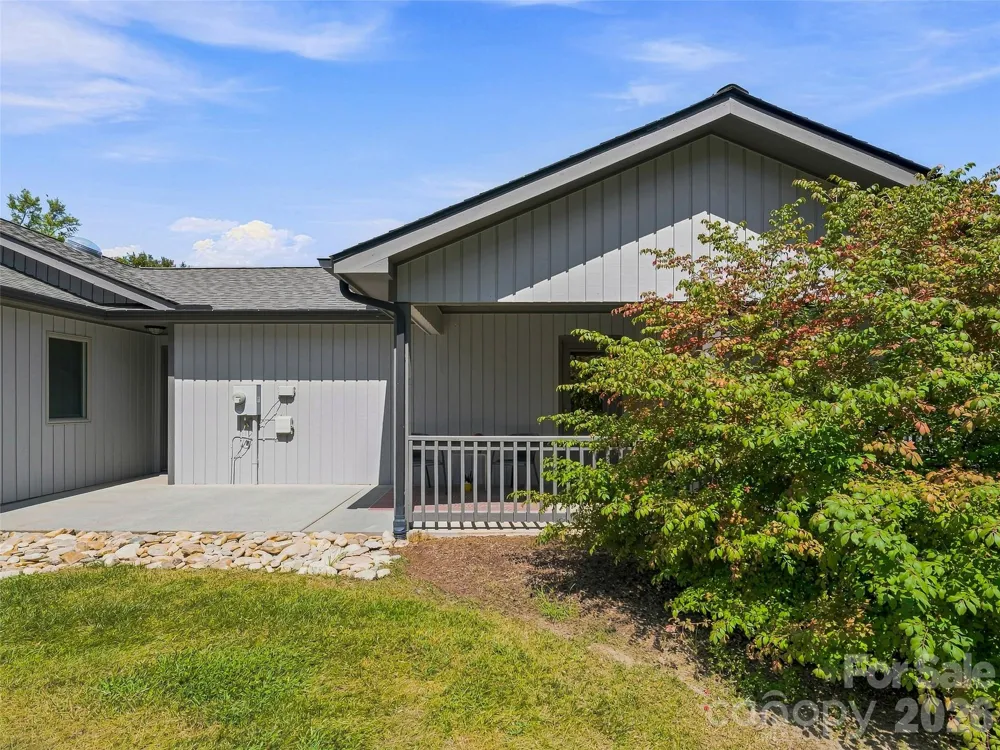 403 Kyfields Drive Weaverville, NC 28787